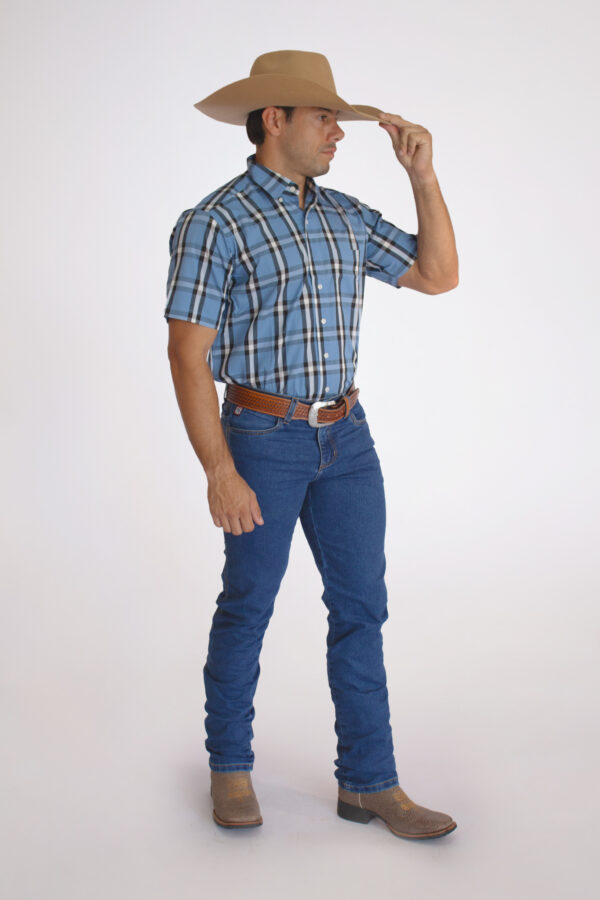 Camisa Masculina Country Manga Curta Xadrez Azul clara com faixas brancas e pretas - Image 3
