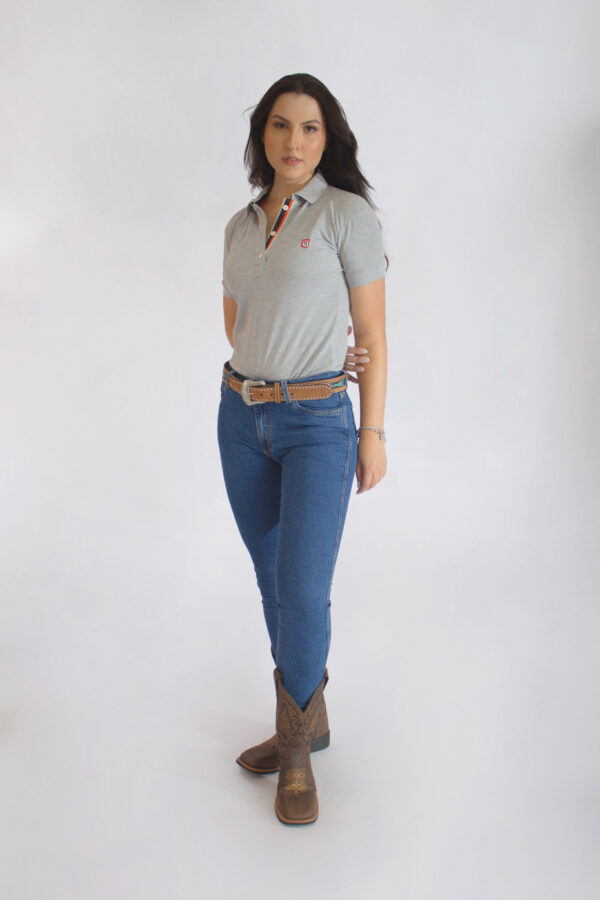 Camisa Gola Polo Feminina Clássica Cinza - Image 5